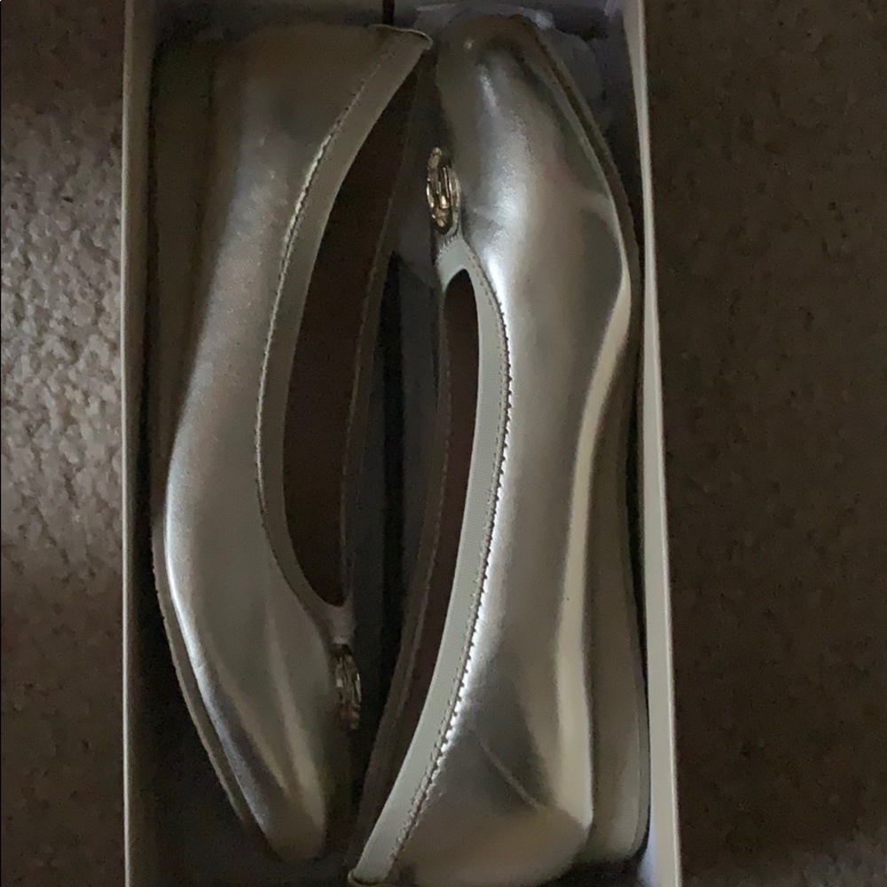 Michael kors flats